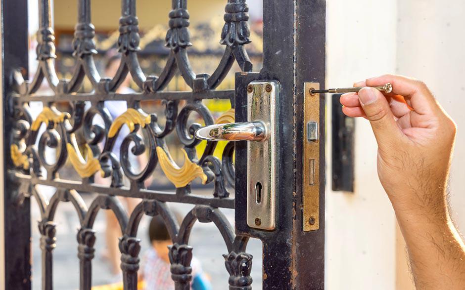 changer serrure porte de garage Souppes-sur-Loing